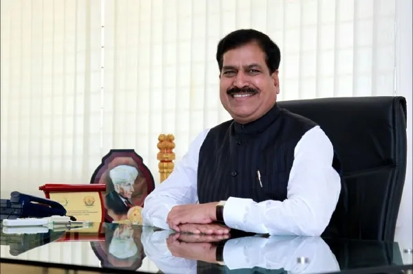 suresh-angadi
