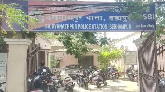 man-and-transgender-lover-arrested-in-berhampur